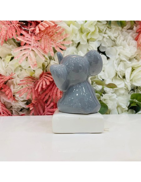Statua Elefantino con cuore e schizzi