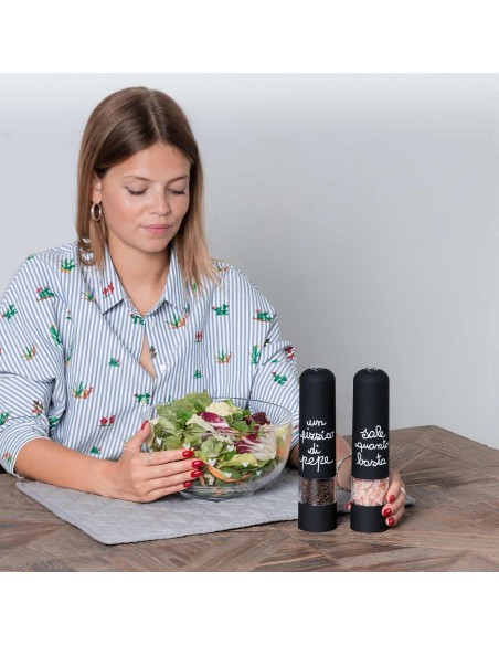 Macinapepe un pizzico di pepe elettrico nero Simple Day