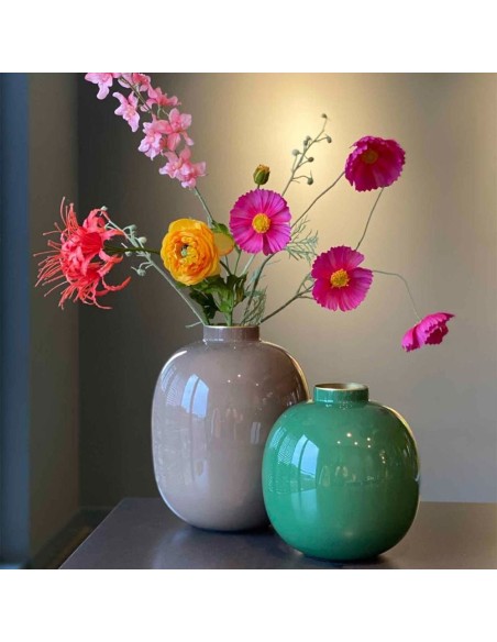 Vaso in metallo Khaki Pip Studio