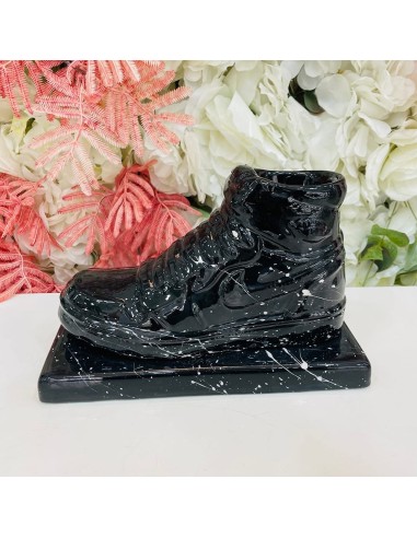 Scultura Scarpa sportiva nera con schizzi Amagè