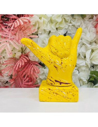 Scultura mano Gioia gialla con schizzi Amagè